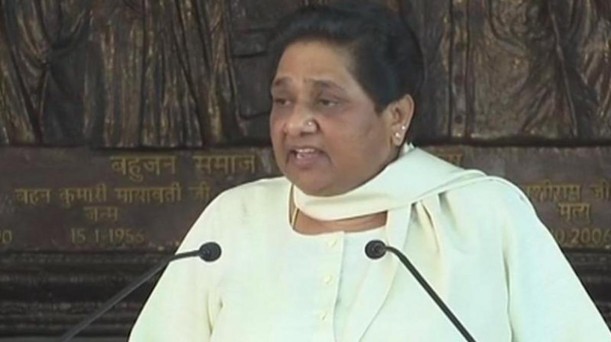 SC refuses to entertain Mayawati's plea on EC ban