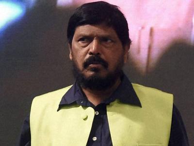 Union Minister Ramdas Athawale Asked Kumaraswamy to Join Hands with BJP