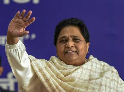 SP workers should learn from our party: Mayawati