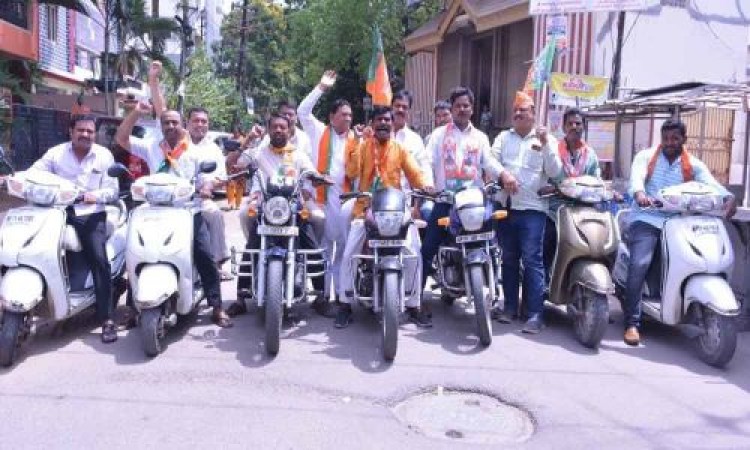 BJYM conducts bike rally, demands government to issue job notifications.