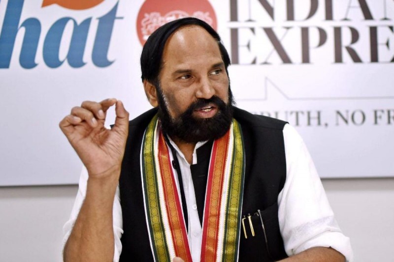 Why are temples, mosques being demolished in TS: Uttam Kumar Reddy