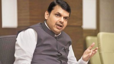 CM Fadnavis in the list of not paying fine after breaking traffic rules