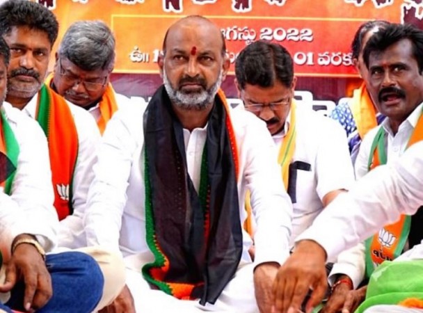 BJP holds protests across Telangana over Bandi Sanjay's arrest