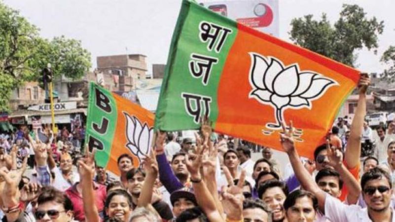 BJP will conduct a survey to know the popularity of BJP MPs