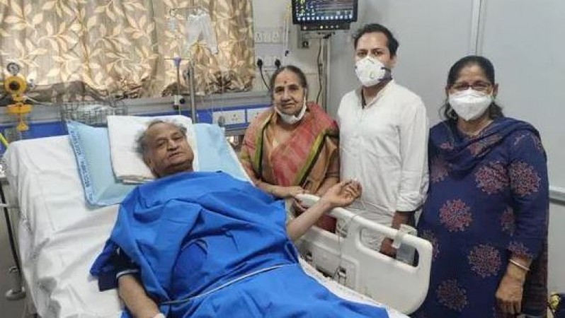 आम मरीजों की तरह ही हुई राजस्थान के मुख्यमंत्री अशोक गेहलोत की हार्ट सर्जरी