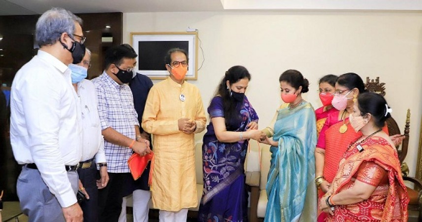 Urmila Matondkar joins Shiv Sena, attacks Kangana