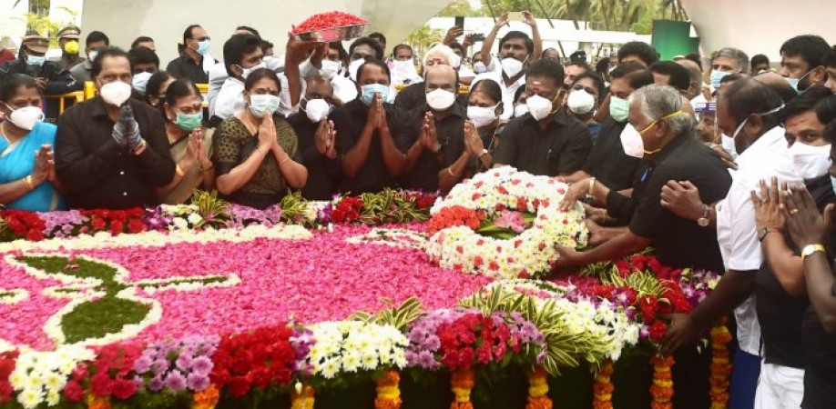 AIADMK observes fourth death anniversary of former chief minister Idhaya Deivam Puratchithalavi J Jayalalitha