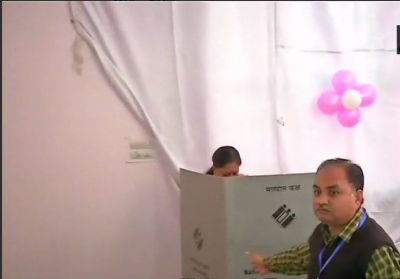 Rajasthan Assembly polls 2018: CM Vasundhara Raje casts her vote