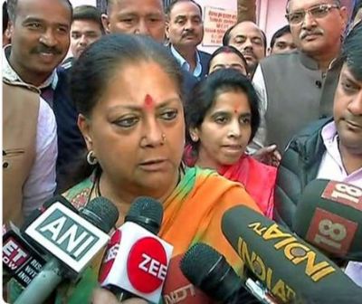 CM Raje  feels  insulted after the comment of  Sharad Yadav, urges EC to take cognizance