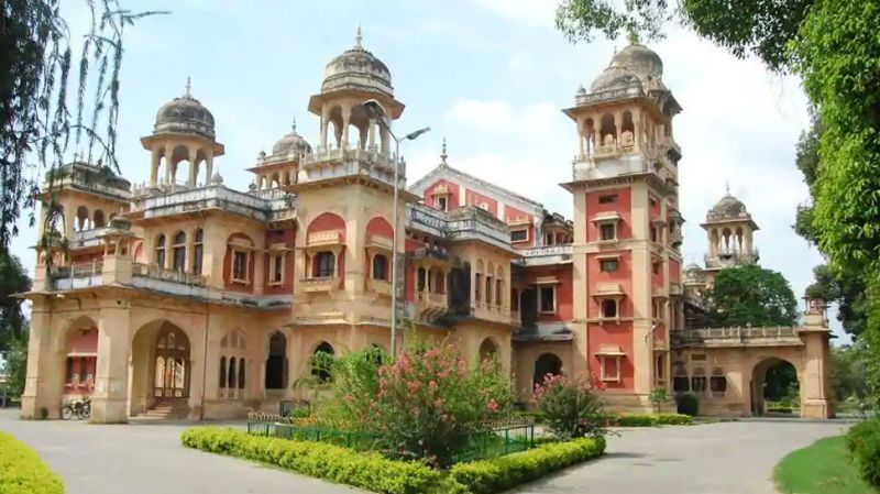 Name change row: Allahabad University to be renamed as Prayagraj State University