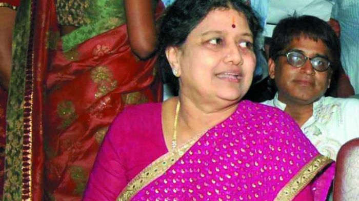 Mr Panneerselvam stepped down, Sasikala can become the CM