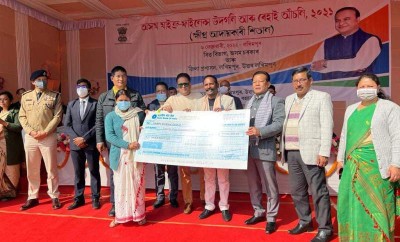 Minister Sanjay Kishan launches the Micro Finance Relief Scheme in Lakhimpur