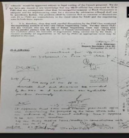 Rafale deal: a selective and cropped version of the real note realised on newspaper, Ex-Defence Minister Manohar Parrikar