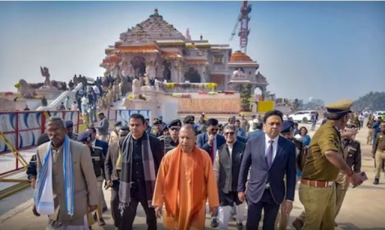 UP CM Yogi Adityanath and MLAs to Visit Ayodhya Today, Prepare for Darshan of Lord Ram Lalla