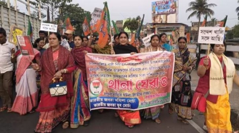 संदेशखली में TMC नेताओं पर महिलाओं के यौन शोषण का गंभीर आरोप, विरोध कर रही भाजपा की बंगाल पुलिस से झड़प