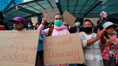 म्यांमार के प्रदर्शनकारियों को नए कानून के तहत 20 साल की जेल की हो सकती है सजा