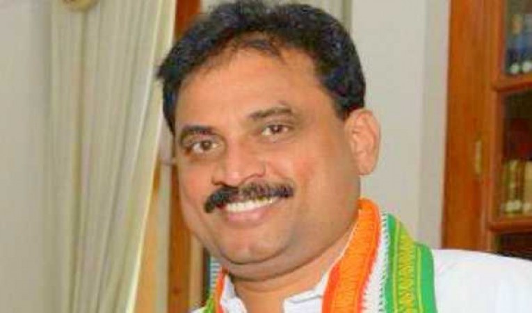 Puducherry Congress MLA John Kumar quits from party