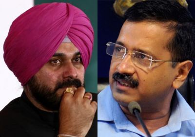 'For Sidhu friendship  comes first and then the nation': Arvind Kejriwal Jabs Navjot Singh Sidhu Over Pulwama