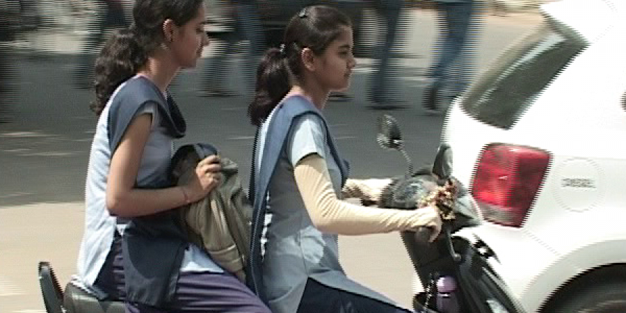 Delhi govt tells schools to Sensitise parents against driving of vehicles by underage students