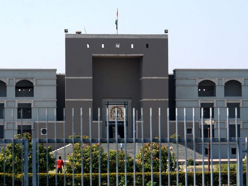 Gujarat: HC imposes Rs 25k fine for seeking Gujarat Governor recall