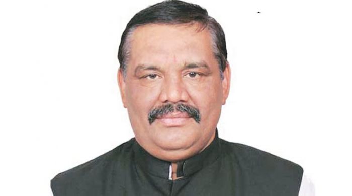 Unhappy with ticket distribution, Vijay Sampla to resign