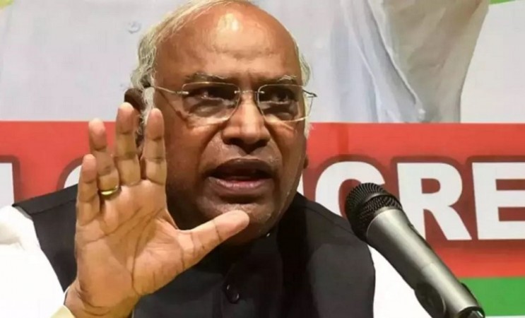 Kharge invites leaders for next Opp meet in Bangalore on July 17-18