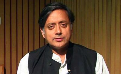Nothing wrong in states having individual flags says, Tharoor