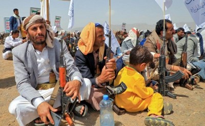 Houthi militia fired shells hit Yemen's Taiz, 13 injured