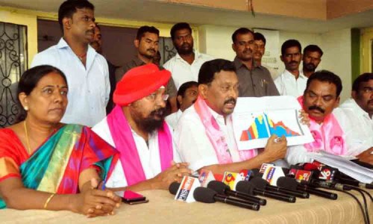 Komatireddy brothers flayed for 'cheap tricks' says Minister G Jagadish Reddy