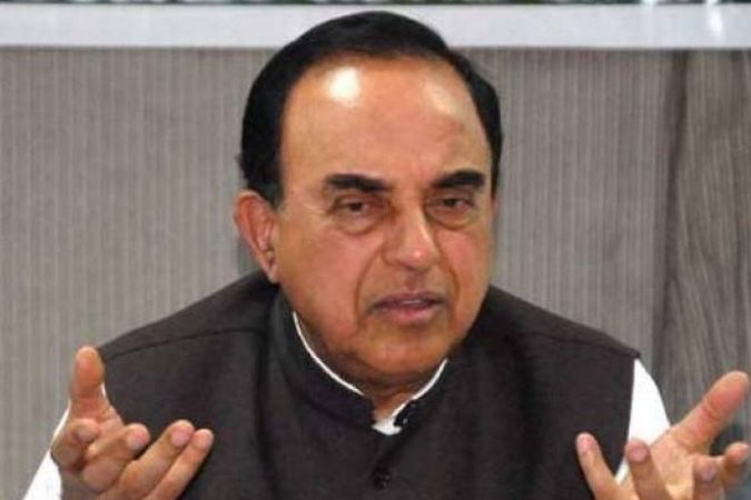 Subramaniam Swamy denies Delhi government demand for President's rule