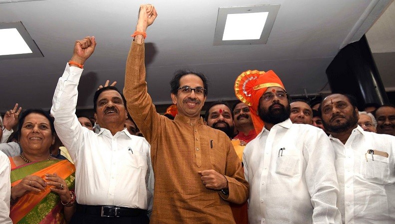 Cong holds Party meeting in Mumbai amid Maharashtra crisis
