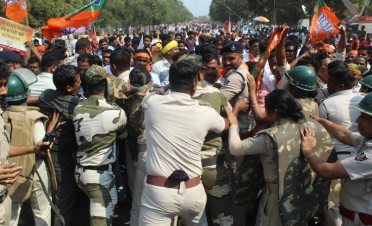 Over 20 police injured during BJP Yuva Morcha protest in Bhubaneswar