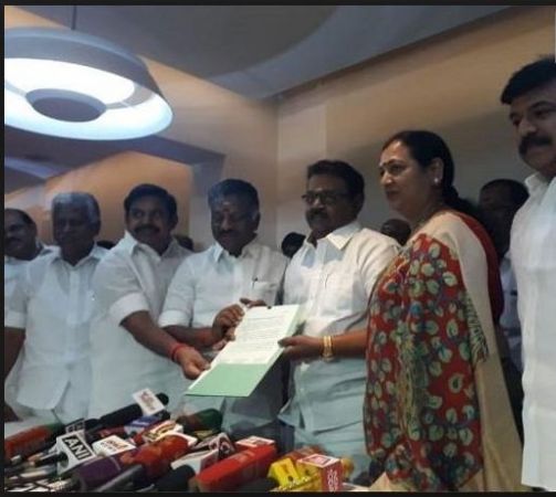 DMDK sealed an electoral pact with BJP-AIADMK-PMK coalition