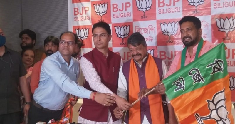 West Bengal: Former CPI(M) leader Shankar Ghosh joins BJP