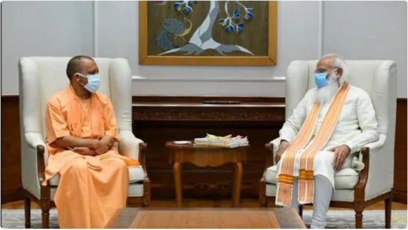 Yogi Adityanath meets PM Modi to discusses formation of govt