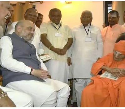 Karnataka Assabllly Polls: Amit Shah visits Tumkur's Siddaganga Mutt