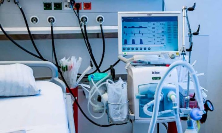 Maharashtra: 3 doctors held for charging a lakh for ventilator bed