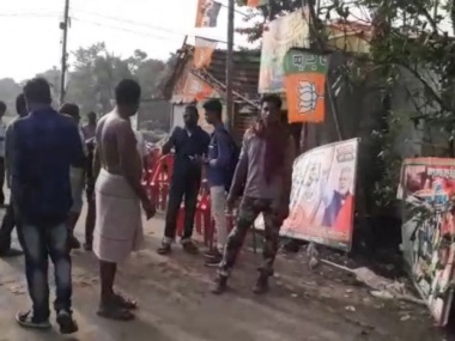 Gunshots fired, bombs hurled at Barrackpore's polling booth, BJP said TMC has orchestrated this