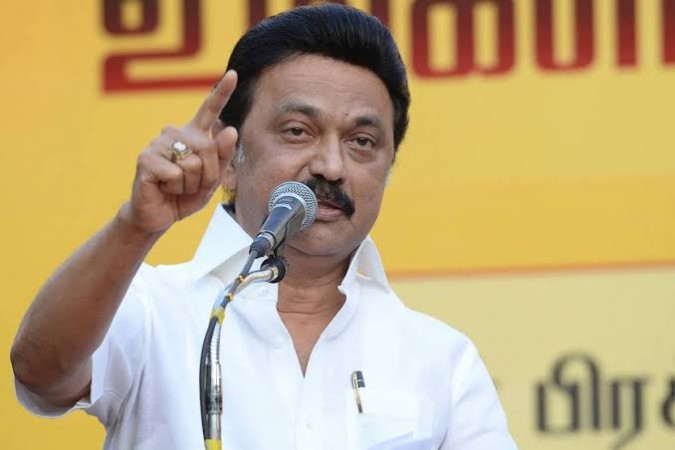 तमिलनाडु के मुख्यमंत्री के रूप में डीएमके प्रमुख एमके स्टालिन ने ली शपथ