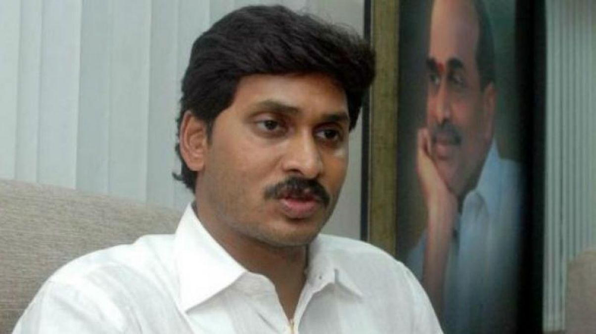 Jagan Mohan Reddy to move from Hyderabad to Amaravati