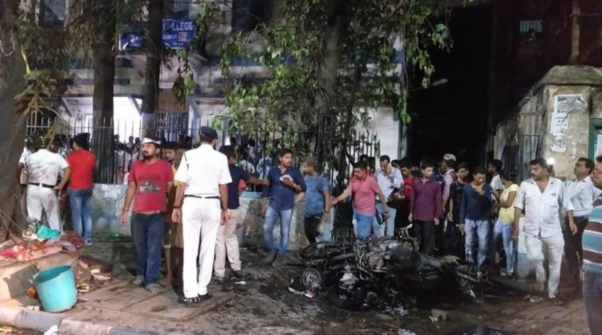Violence at Amit Shah's roadshow in Kolkata