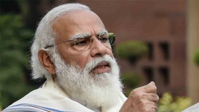 PM Modi speaks with three CMs on Covid-19 situation