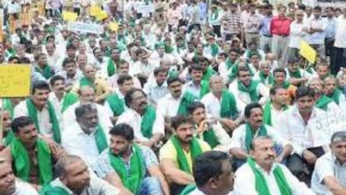 Farmers from Amaravati start massive walkathon to Tirupati.