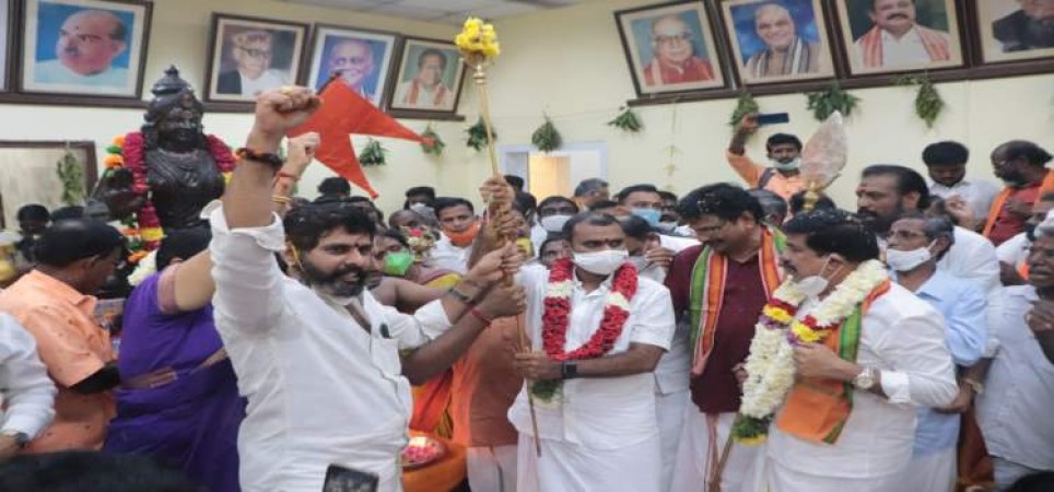 Vetrivel Yatra stopped due to fears of second COVID wave in Tamil Nadu