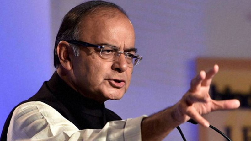 Arun Jaitley corners Congress calling Gandhi family ‘officially glamorised and blue-blooded' on his FB post