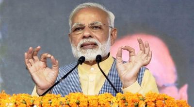 PM Modi praised his GOVT On GST and Note ban