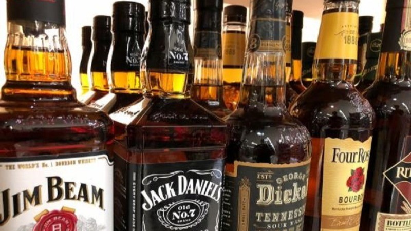 Rs 95.43 Lakh Worth of Liquor Seized in Gurugram, 399 Arrested