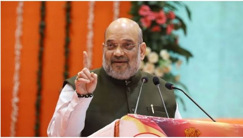 Amit Shah urges people to ensure Congress doesn't come to power in Gujarat