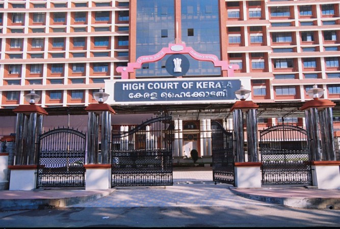 Kerala High Court lashes out at media and cops for this reason