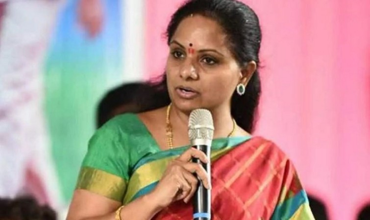 महिलाओं की नौकरी पर तेलंगाना में घमासान, कांग्रेस सरकार पर भड़कीं पूर्व सीएम KCR की बेटी कविता